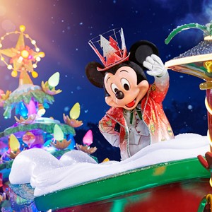 Beleef een griezeleuke Halloween en een magische kerst in Disneyland® Paris!